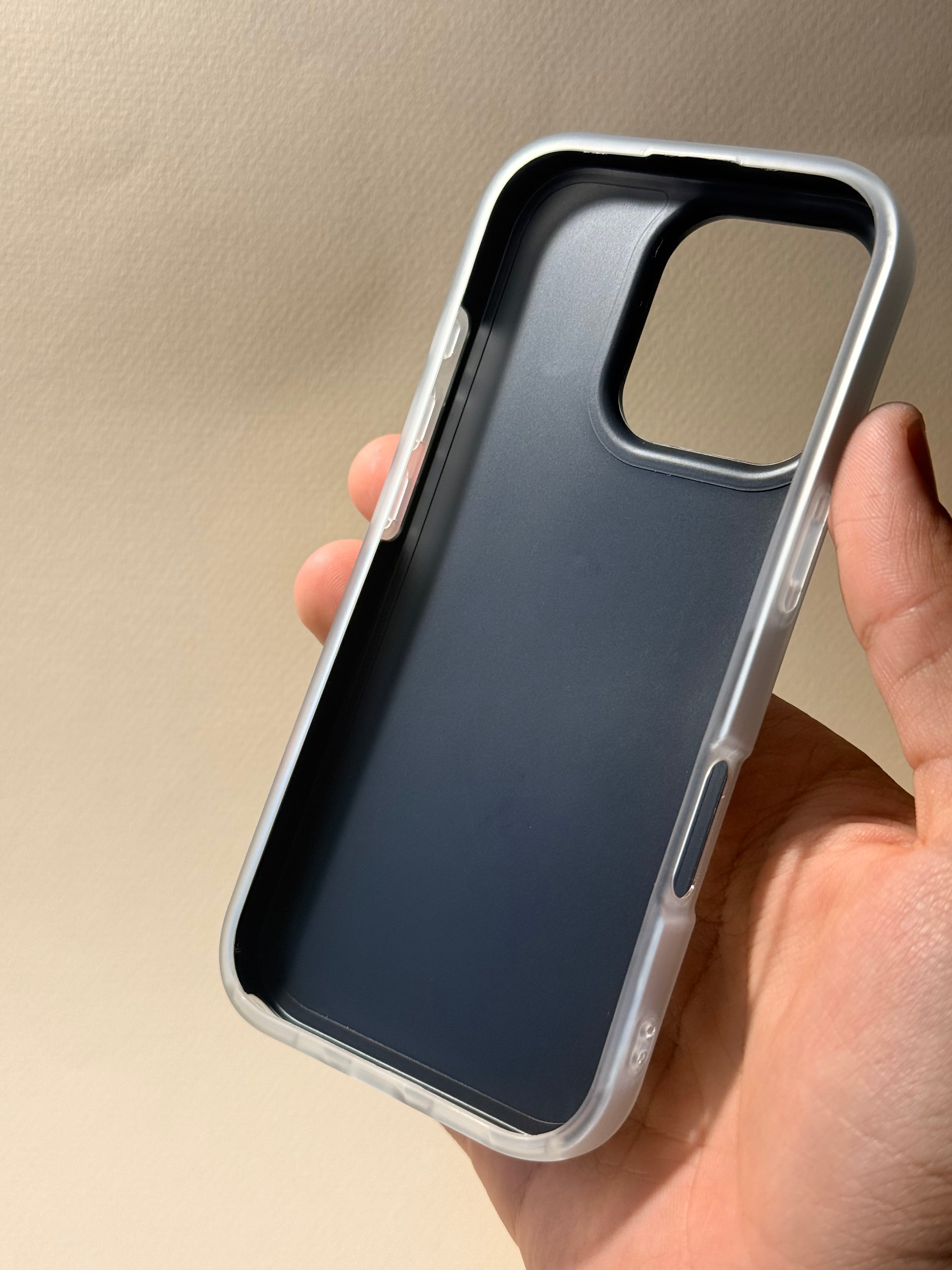 The White Edition Mate